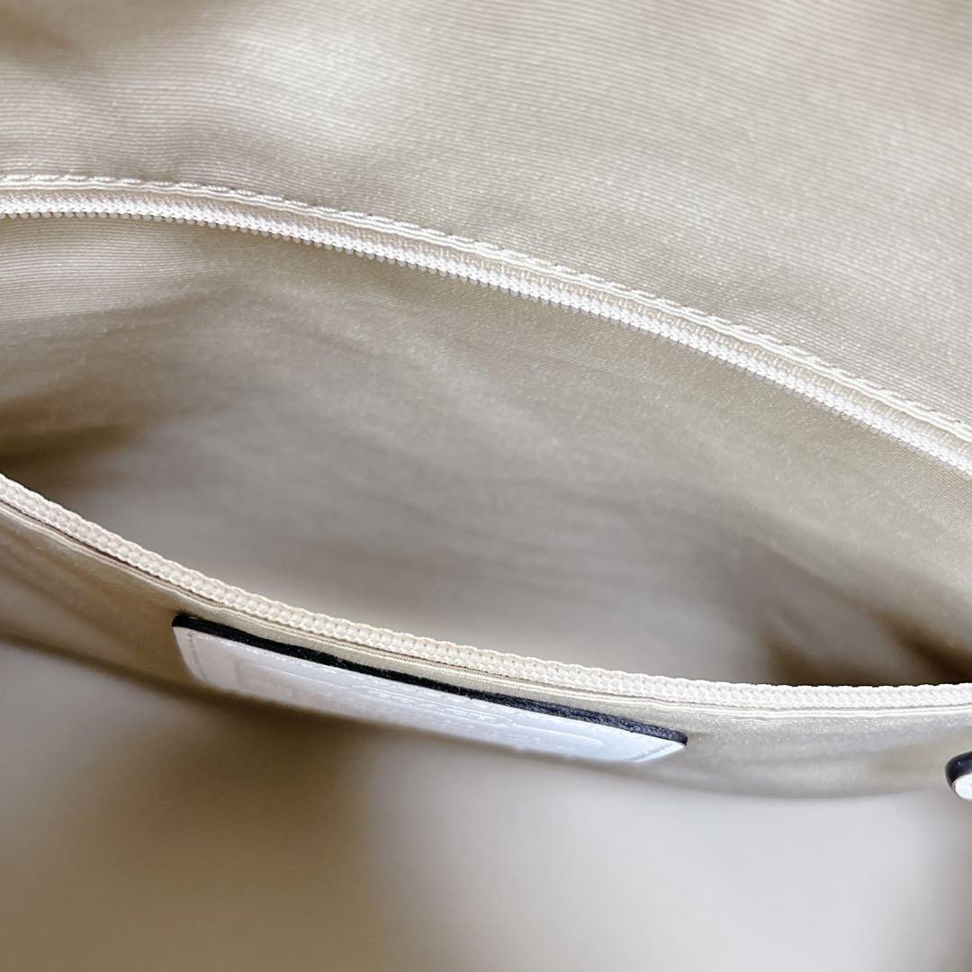 上品 COACH レザー ハンドバッグ ショルダー 2way 編み込み ホワイト