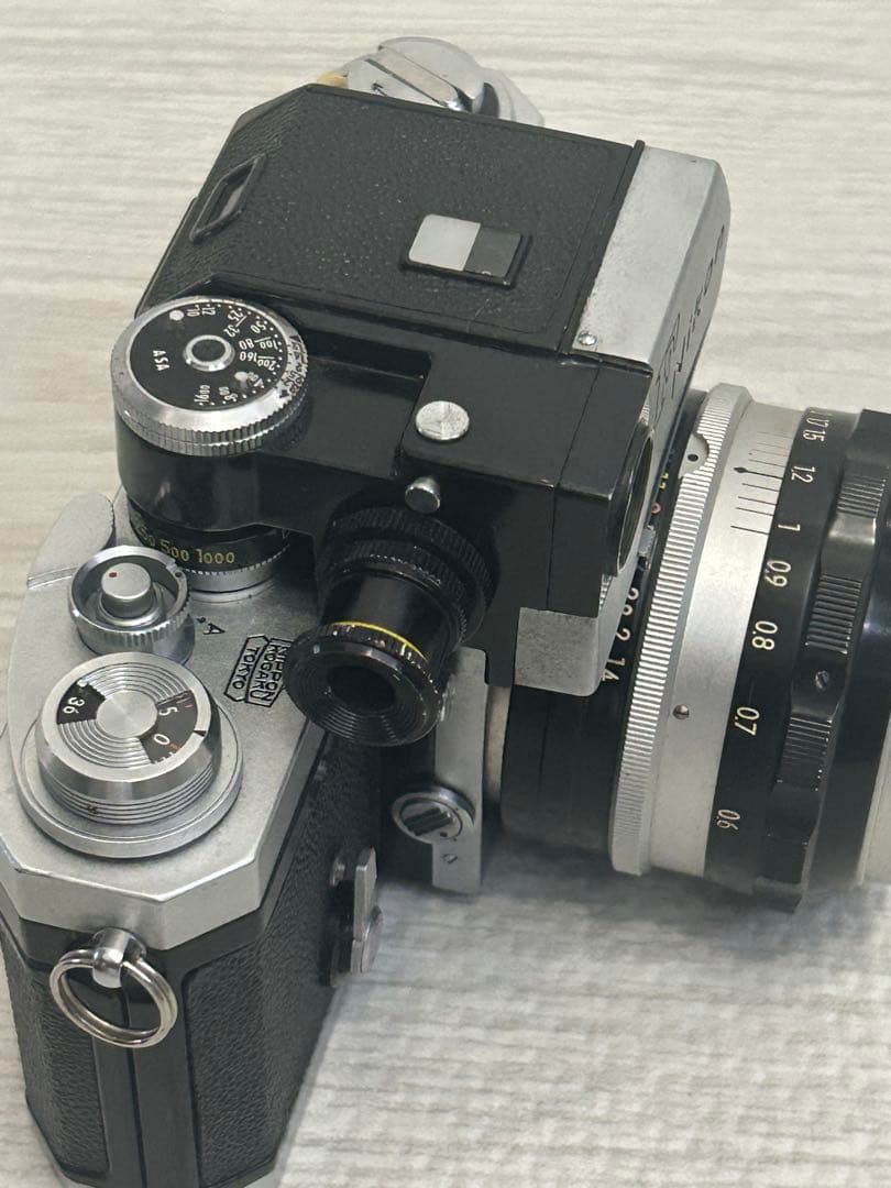 Nikon F 一眼レフ　フィルムカメラ　レンズ付き