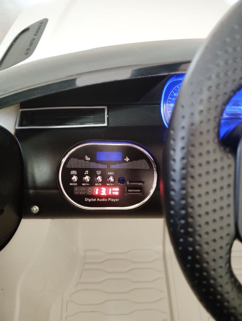 乗用玩具　RANGE ROVER レンジローバー　乗れるラジコン