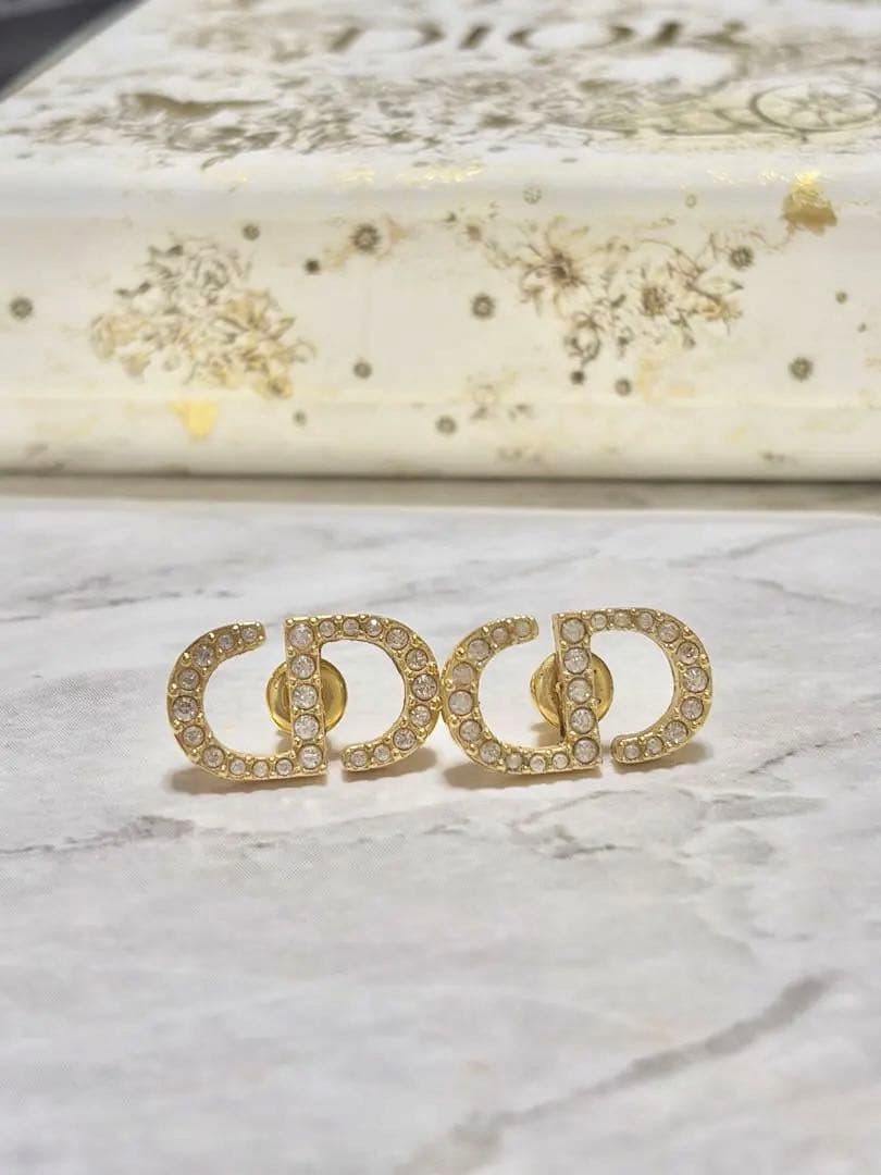 Dior Petit CD スタッドピアス ゴールド