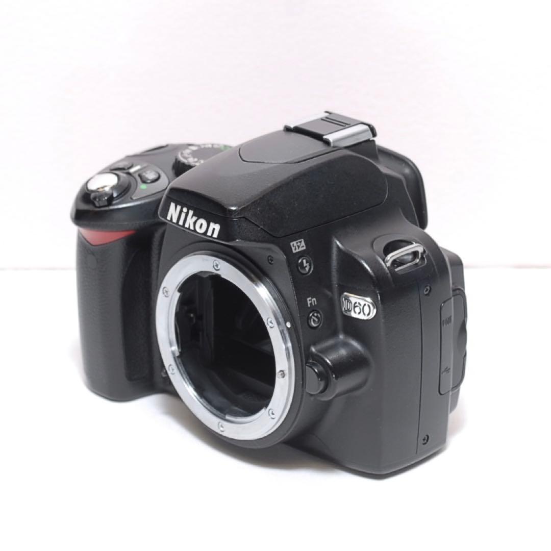 お年玉で一眼レフデビュー ✨Nikon D60✨ シングルレンズ✨ 少シャッター