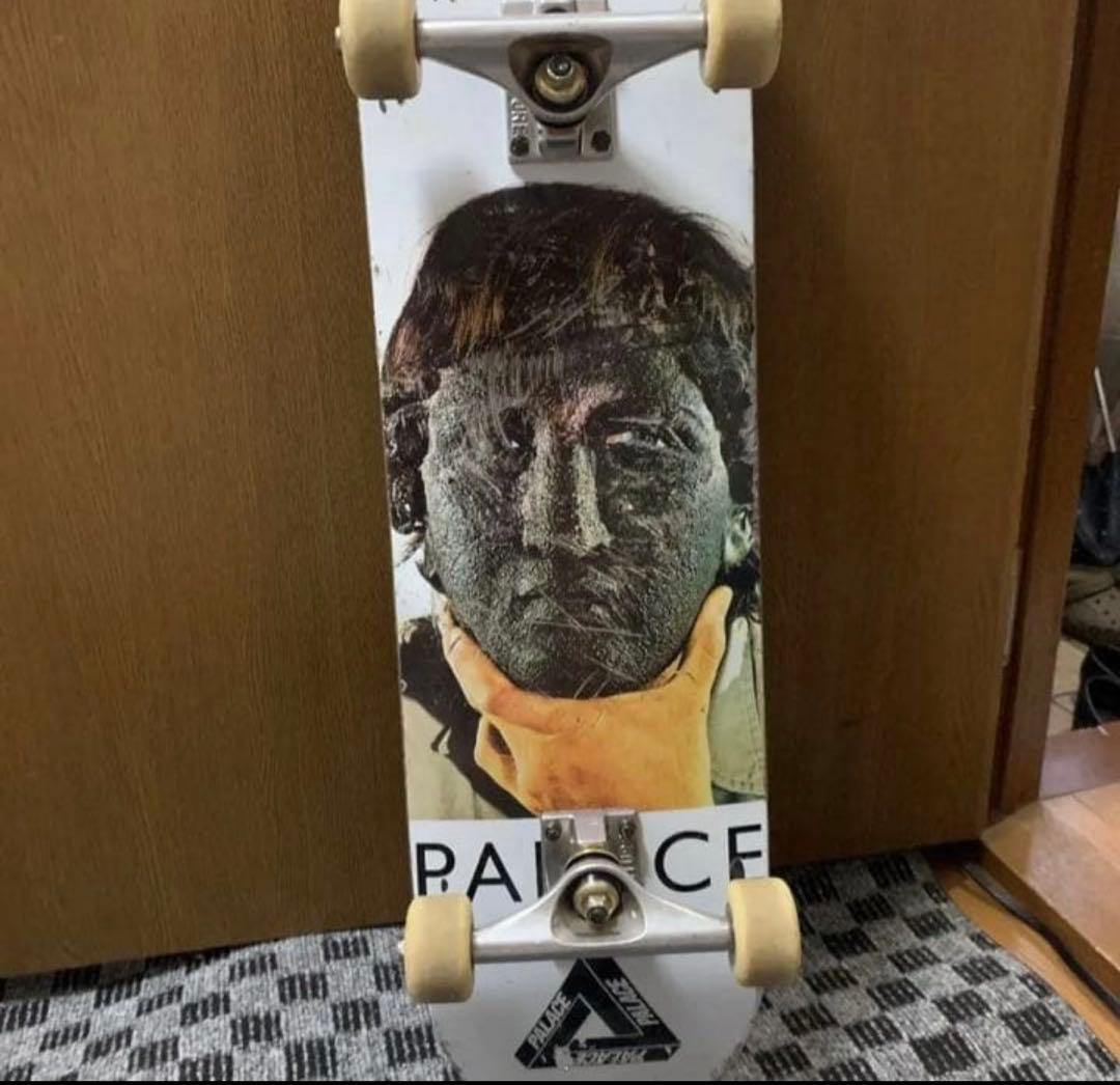 い*ぉ様 【送料無料】　スケボー　コンプリートセット　パレス　palace