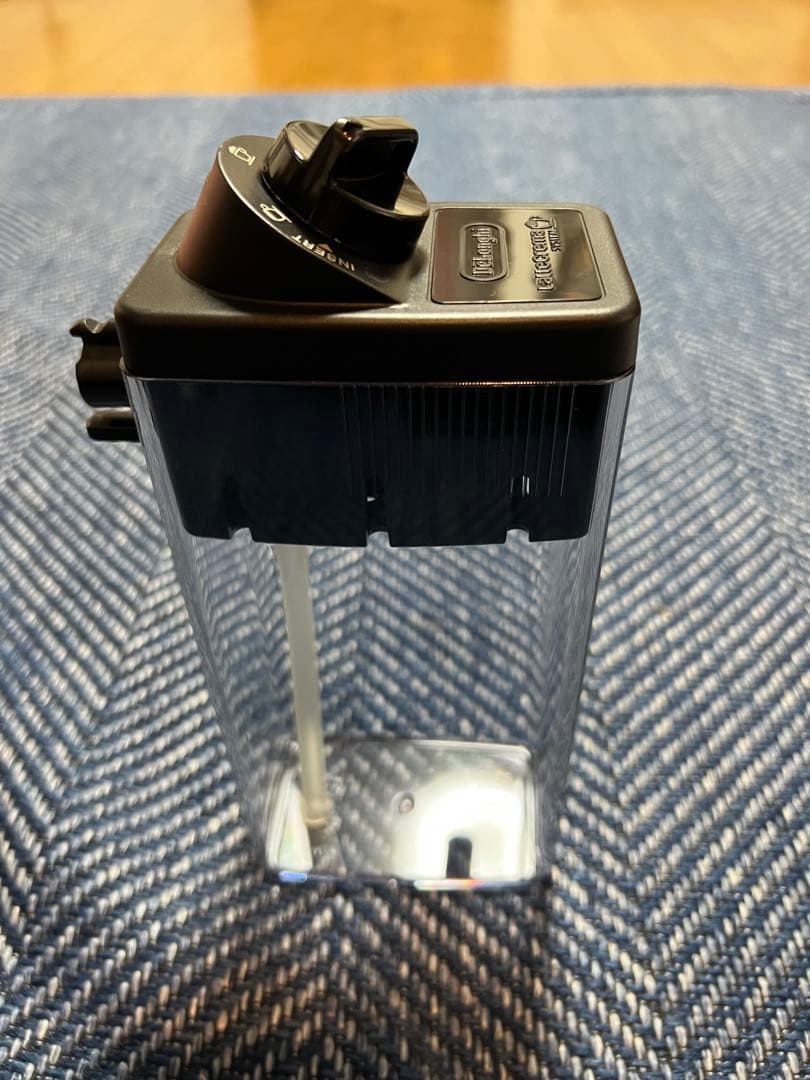 デロンギ　ミルクコンテナ