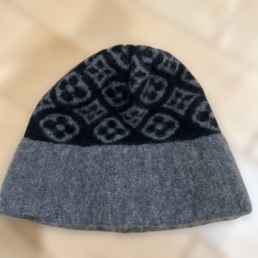 LOUIS VUITTON ニット帽 グレー ブラック
