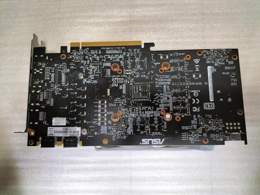 グラフィックボード・グラボ・ビデオカード ASUSS GTX1070