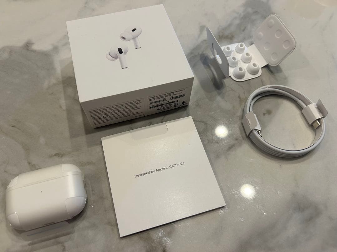 Apple AirPods Pro 2 本体　Lightning