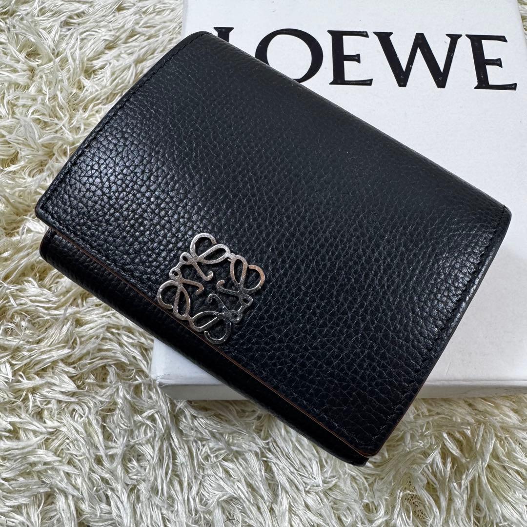 大人気✨ロエベ　トライフォールドウォレット　三つ折り財布　アナグラム　黒