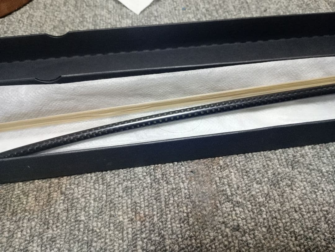 v*e様 YAMAHA CBB 301 Vc 4/4 チェロ カーボン弓