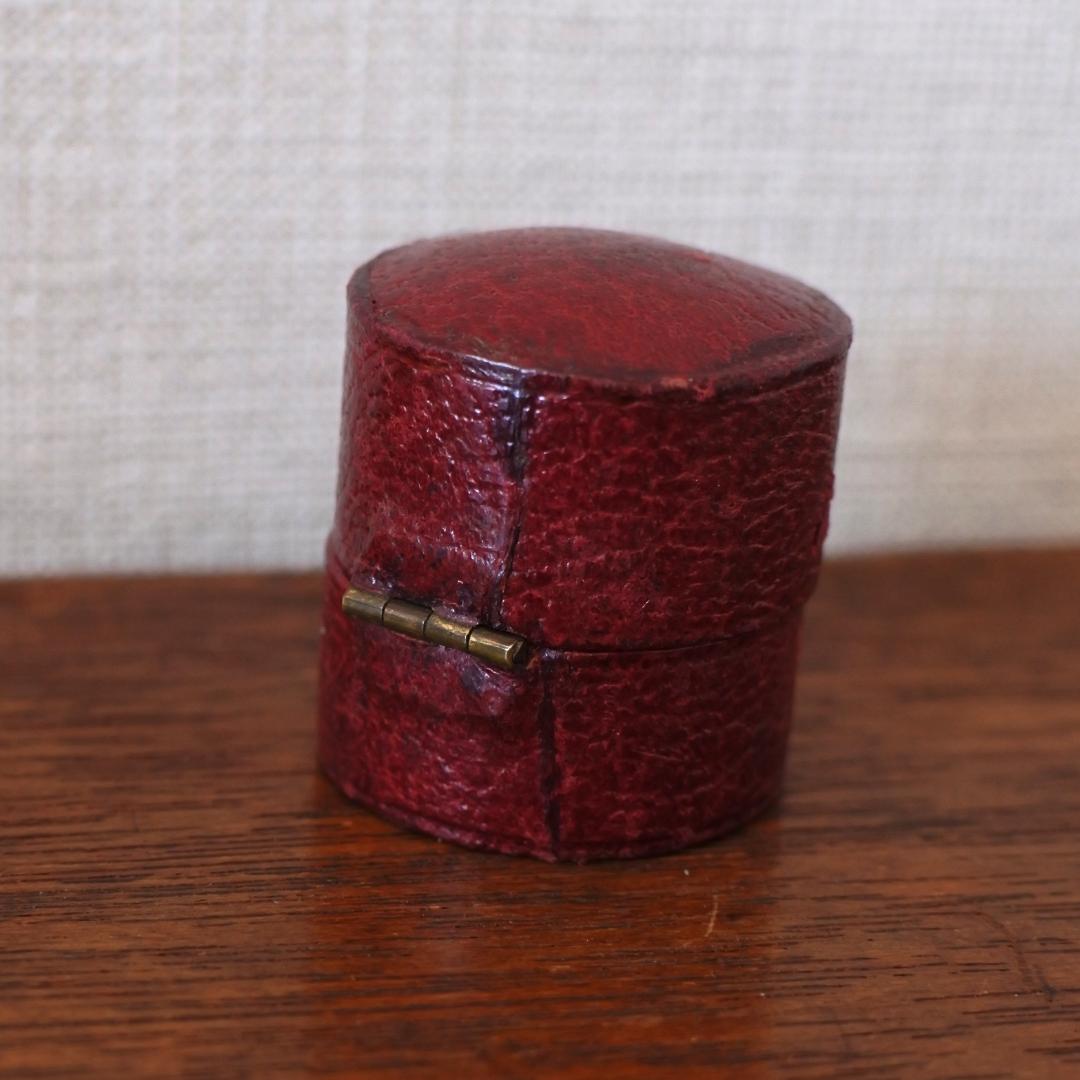 イギリスアンティークリングケース＊英国アンティークリングボックス＊茶レザー＊円形