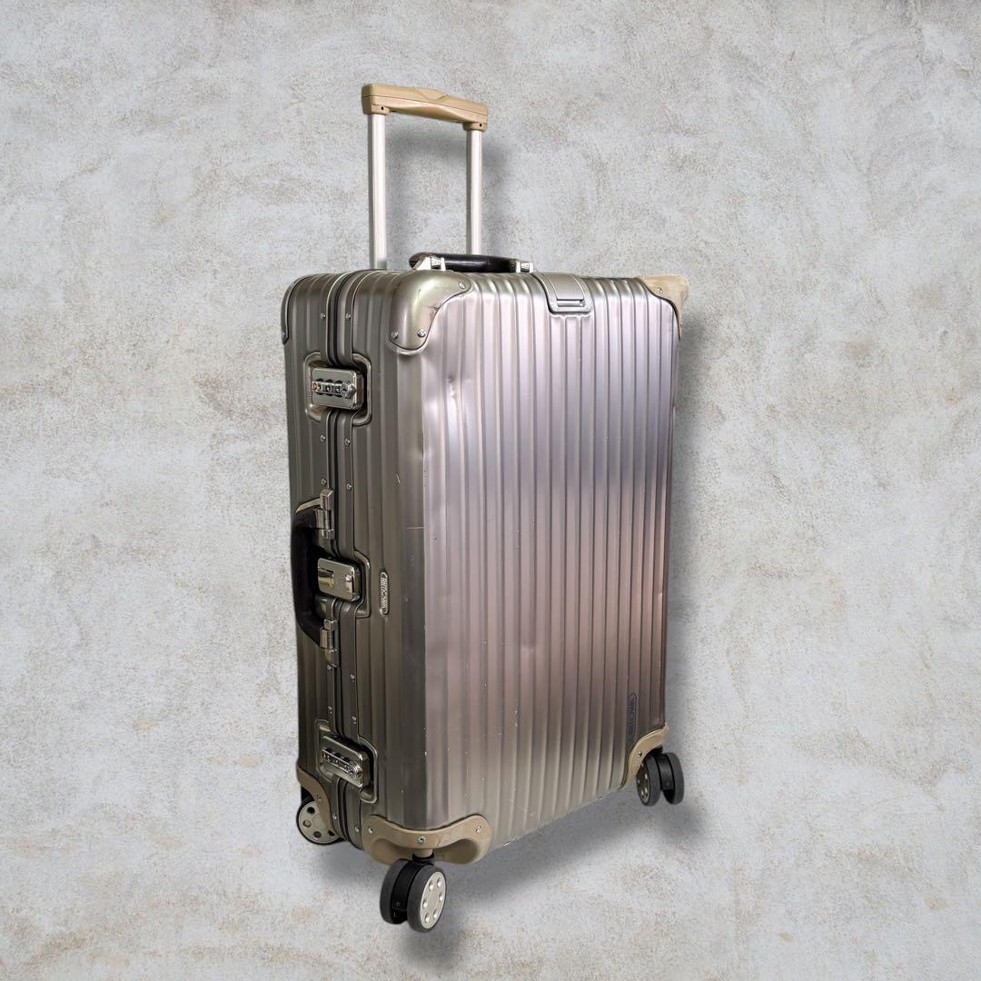 リモワ トパーズ 4輪 キャリーケース チタン 64L 大容量