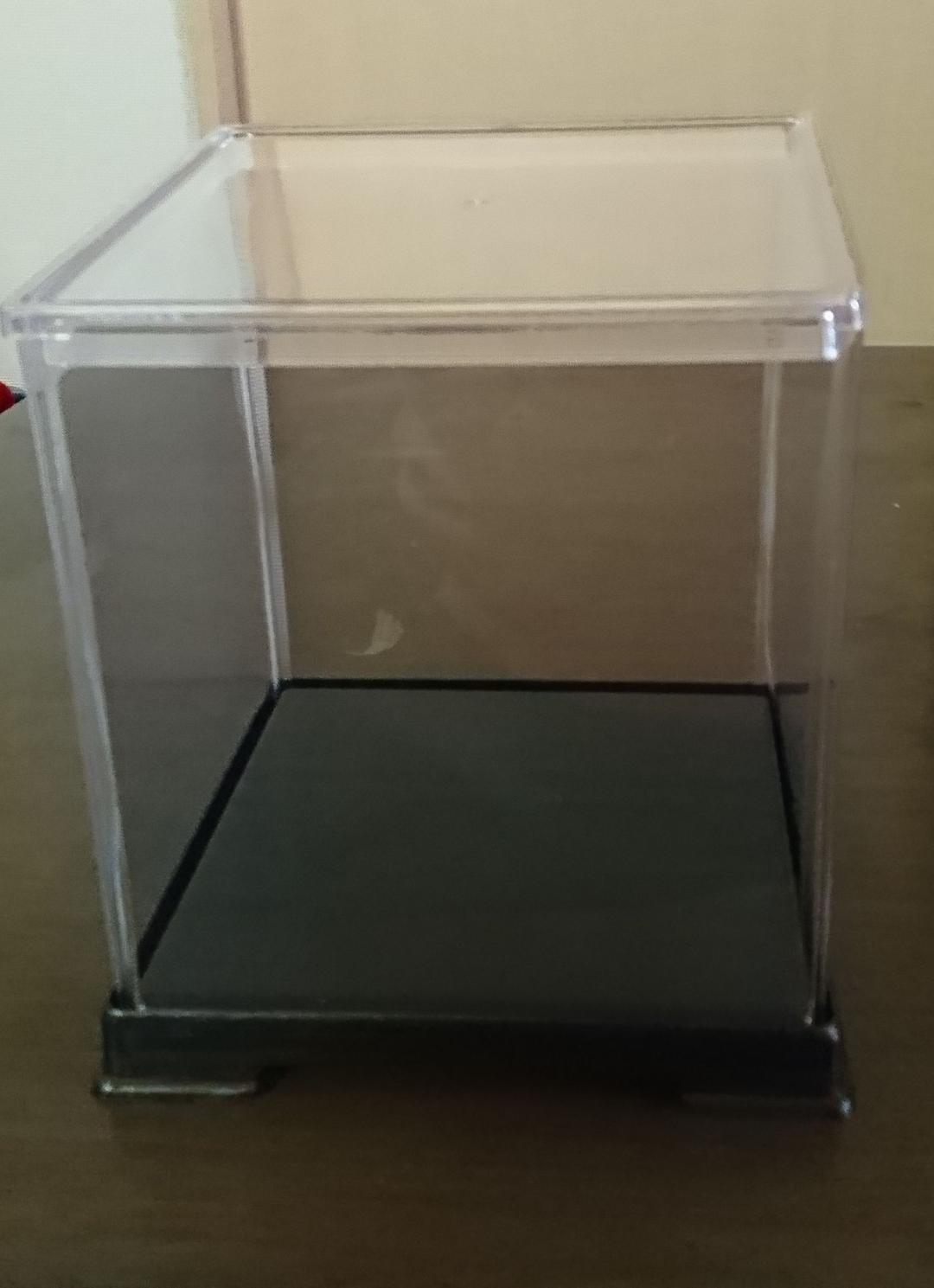 ディスプレイ用ケース