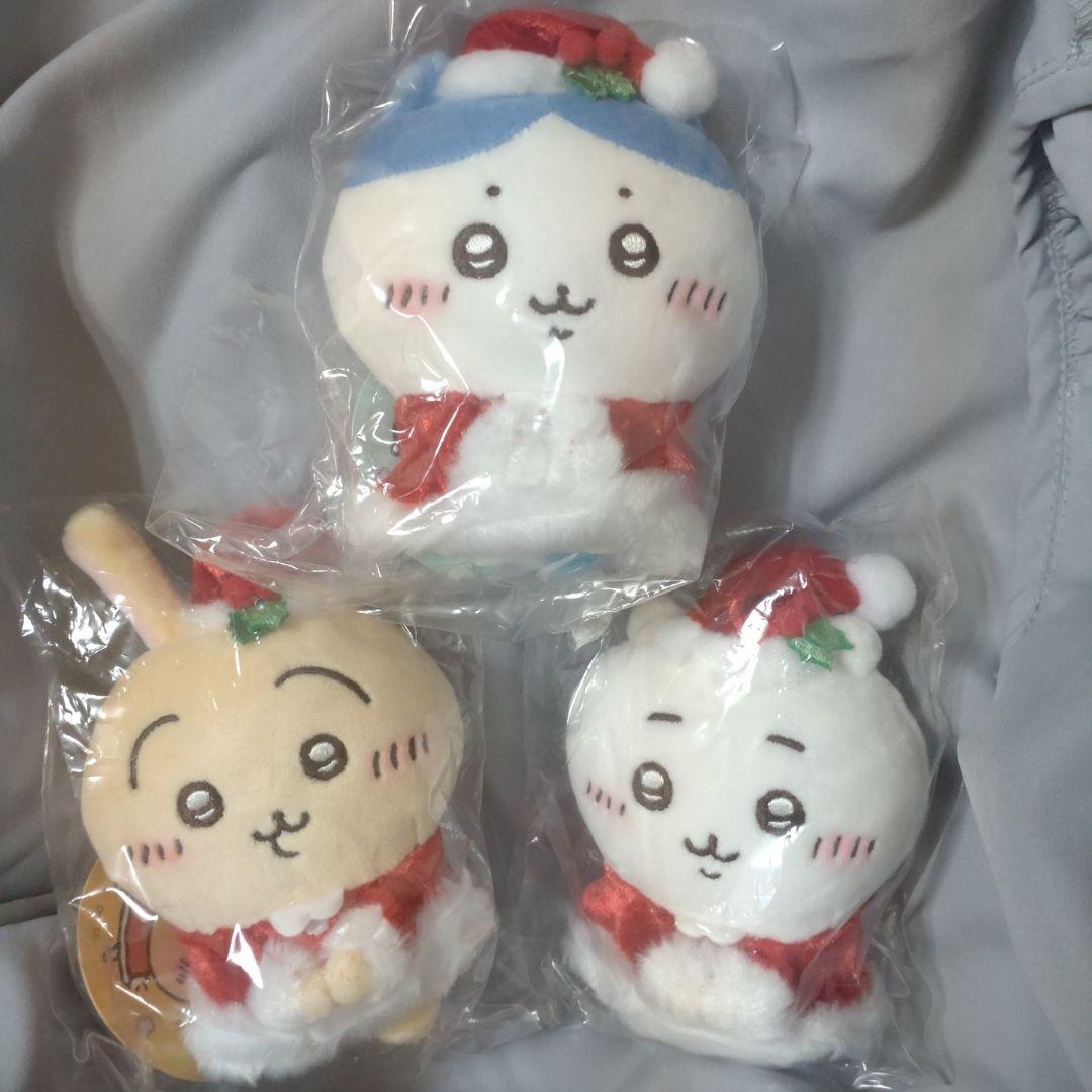 ちいかわ　サンタさんだ　持ちます　マスコット　ぬいぐるみ