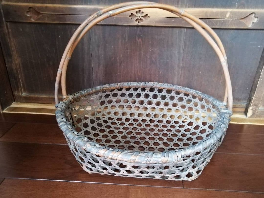 古い手付きの摘み菜籠　「野の籠展」案内状付き
