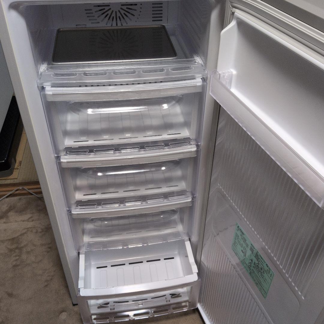 三菱 冷凍庫 MF-U12B 2017年製