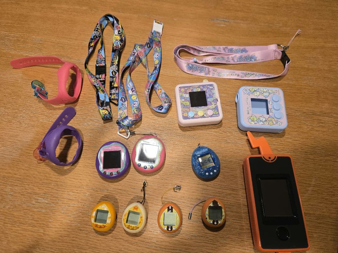 ジャンク　デジタルペットセット（ストラップ付き）