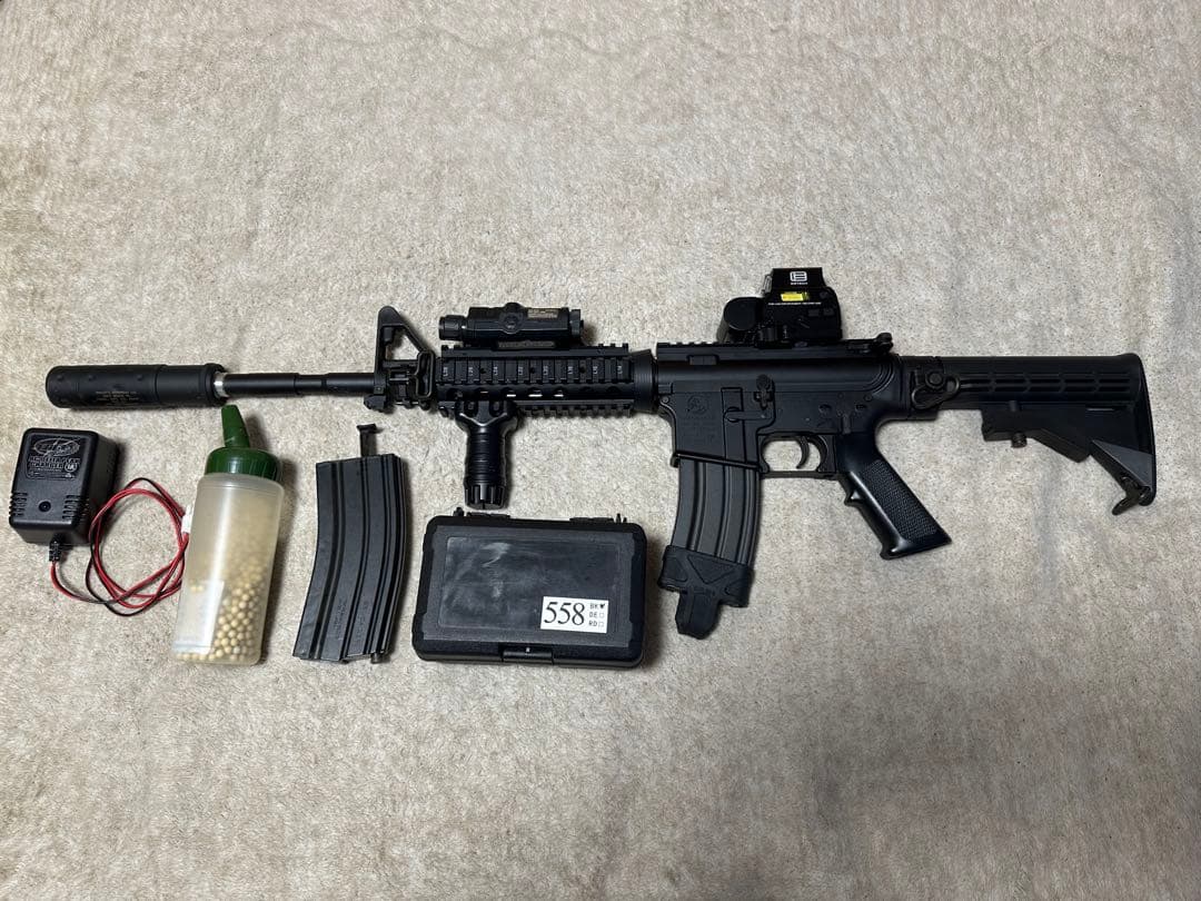 次世代電動ガン M4A1 東京マルイカスタム付属品多数