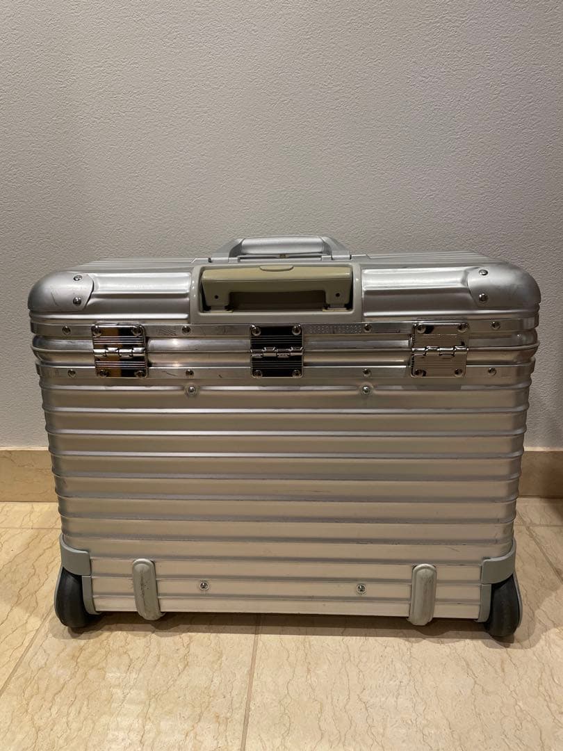Rimowa スーツケース　パイロット　2輪
