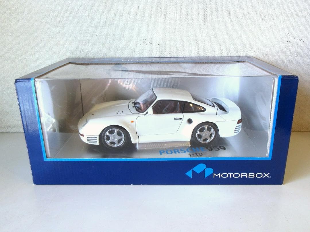 特価 exoto (1/18) ポルシェ 959