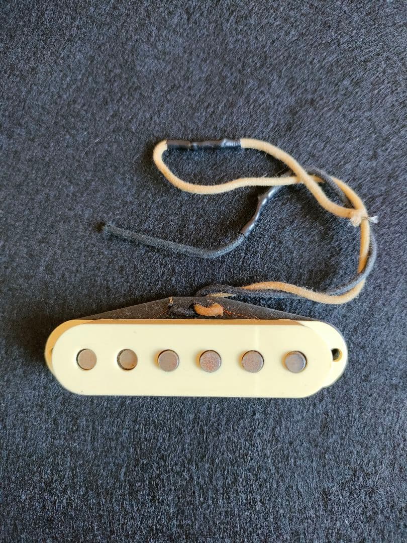 入手困難 ストラトキャスター用 ピックアップ Black Bottom 60
