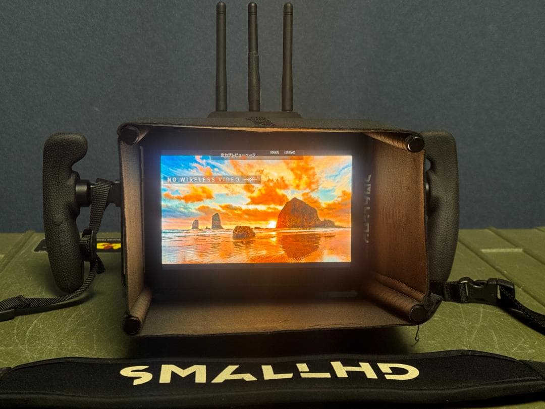 SmallHD 703 Bolt Directors Monitorセット