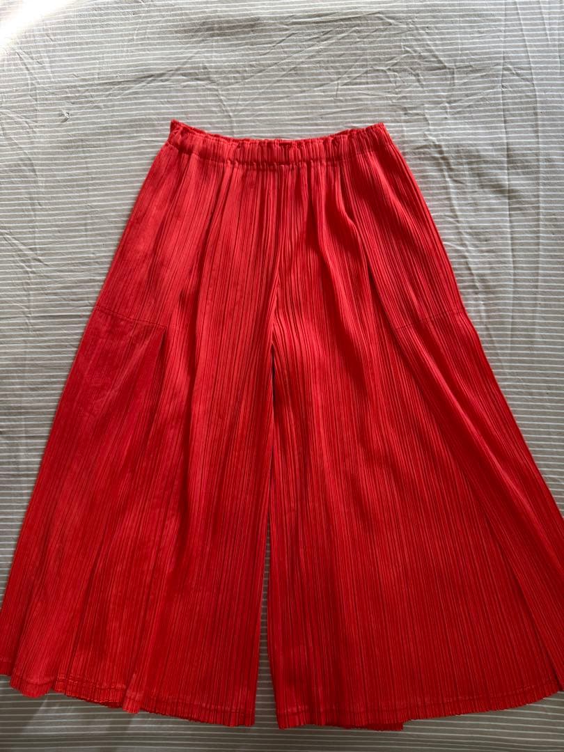 プリーツプリーズ　8分丈ガウチョパンツ　オレンジ　サイズ4