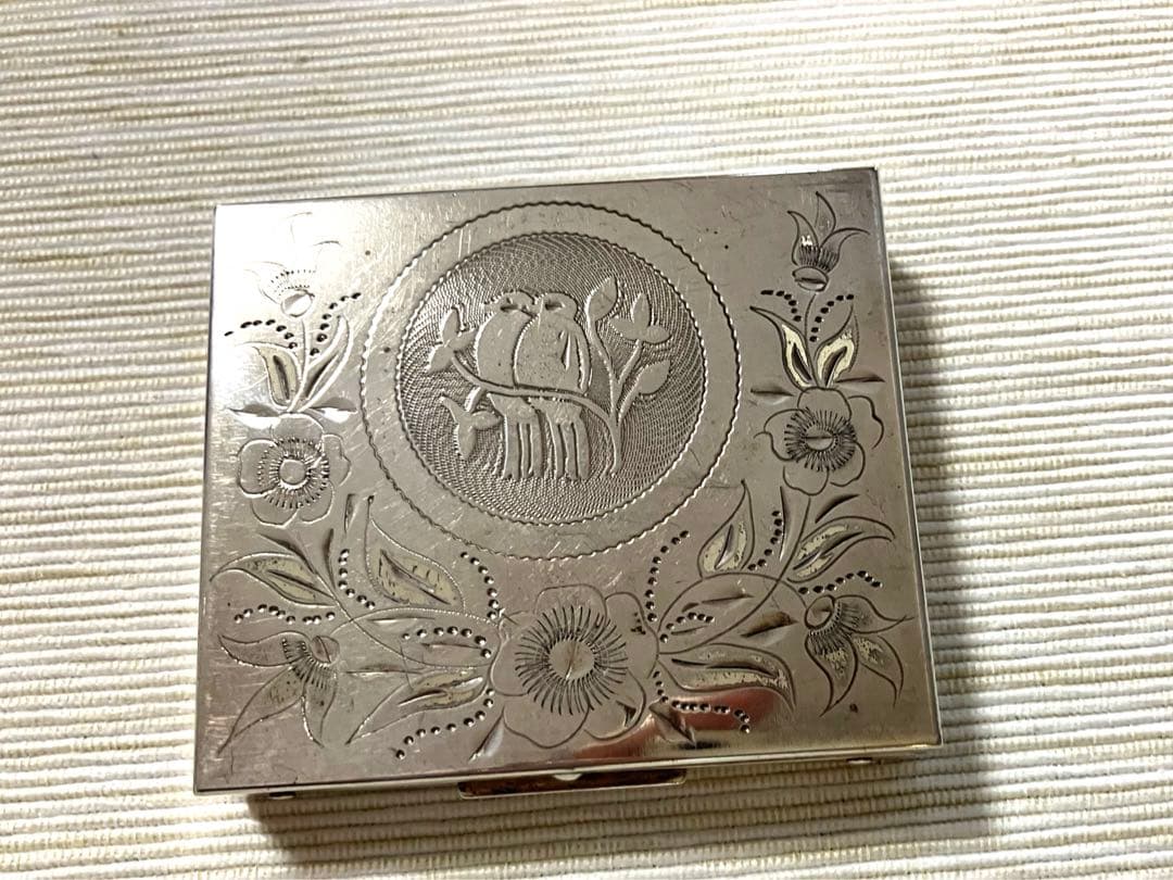 シルバーコンパクト　アンティーク