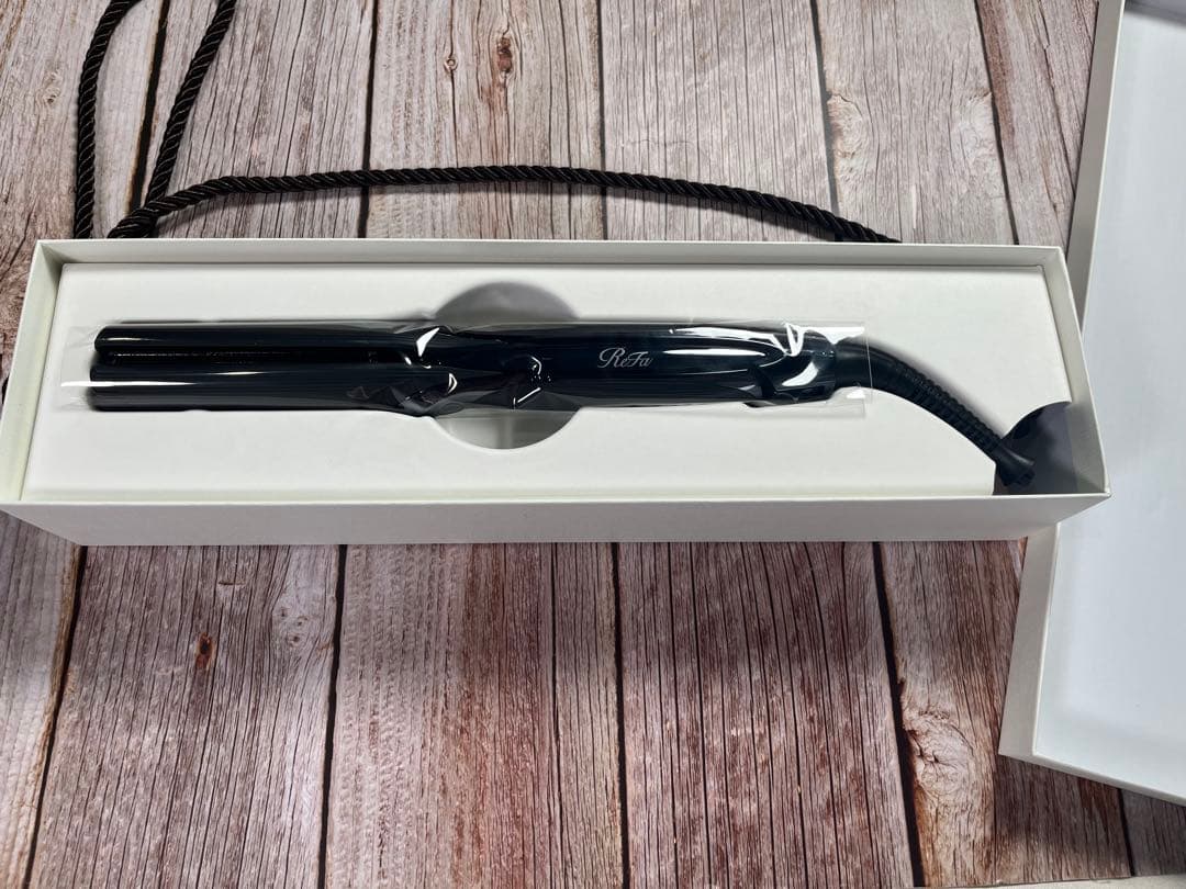 リファ　ストレートアイロン　プロ　ブラック