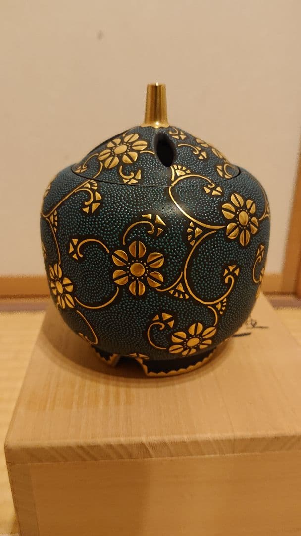 (美品) 九谷焼 仲田錦玉作 青粒 香枦 美品