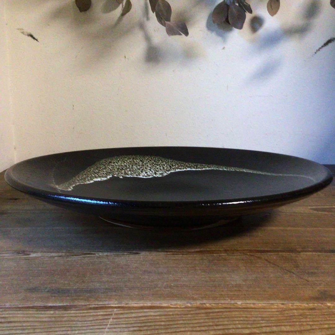 No4110 黒釉二彩大皿　陶印有　直径45.5cm 飾皿　陶磁器　送料無料