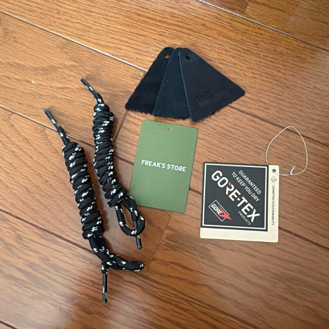 A*。様 Clarks クラークス　ワラビー　ゴアテックス