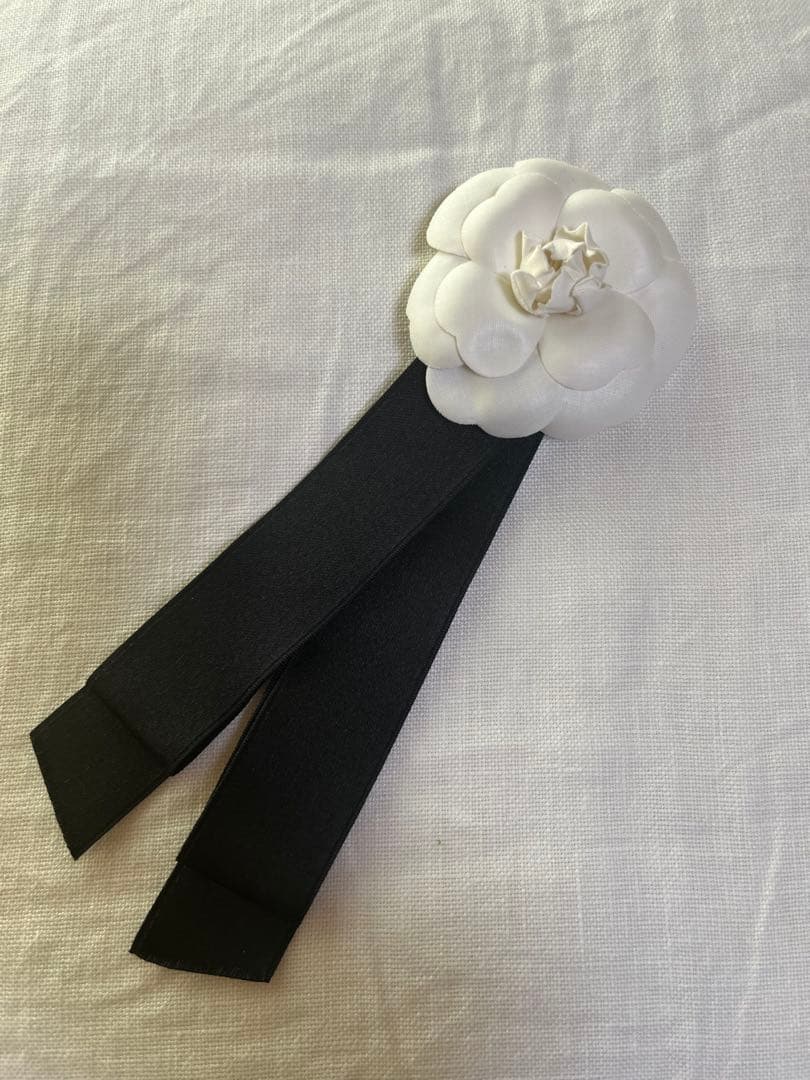 シャネル　カメリアリボン　ブローチ　レア　CHANEL