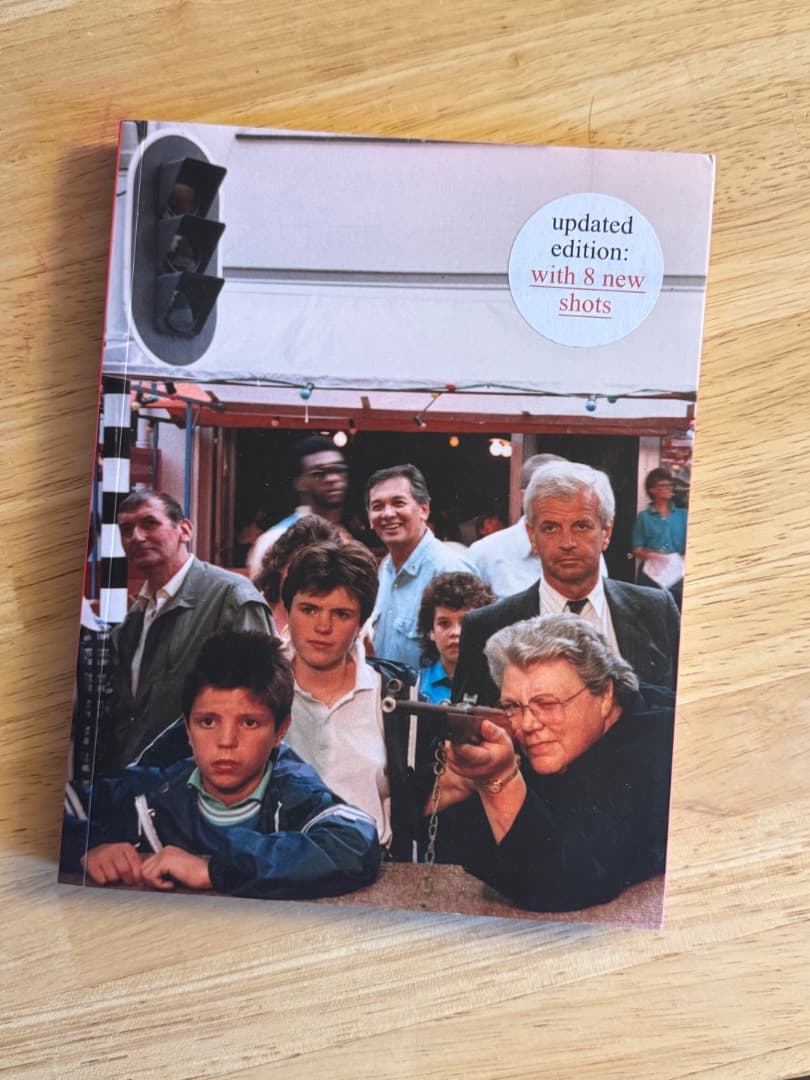 芸術写真 IN ALMOST EVERY PICTURE #7 Erik Kessels