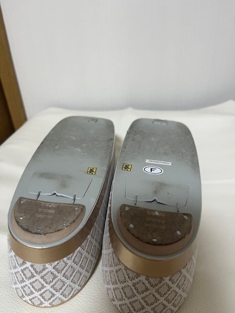 振り袖　バッグ草履セット　ホワイトゴールド