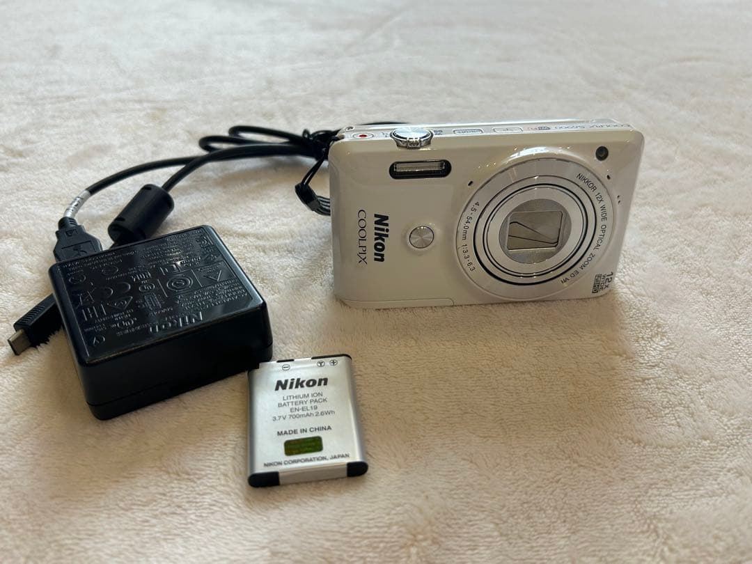 Nikon COOLPIX s6900 デジタルカメラ