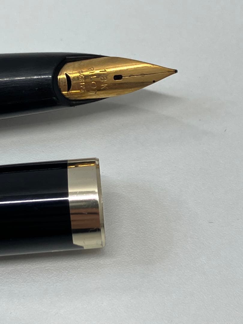 パイロット 万年筆 ブラック ゴールドペン先 18K/14K585 【3733】