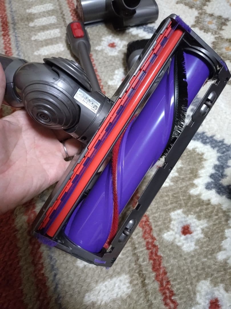 dysonダイソン Ｖ７コードレスクリーナー