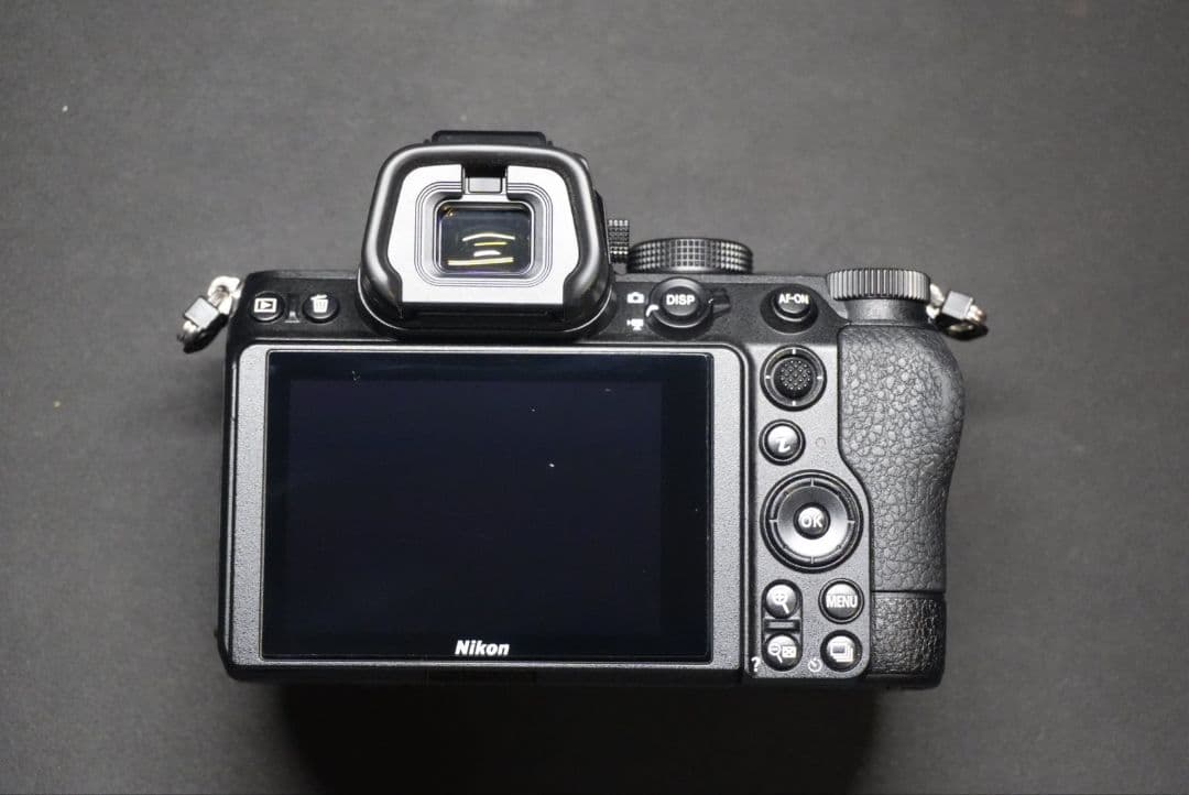 Nikon Z 5 ミラーレス一眼
