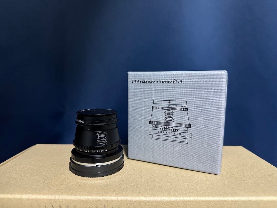 TTArtisan 35mm f/1.4 単焦点レンズ