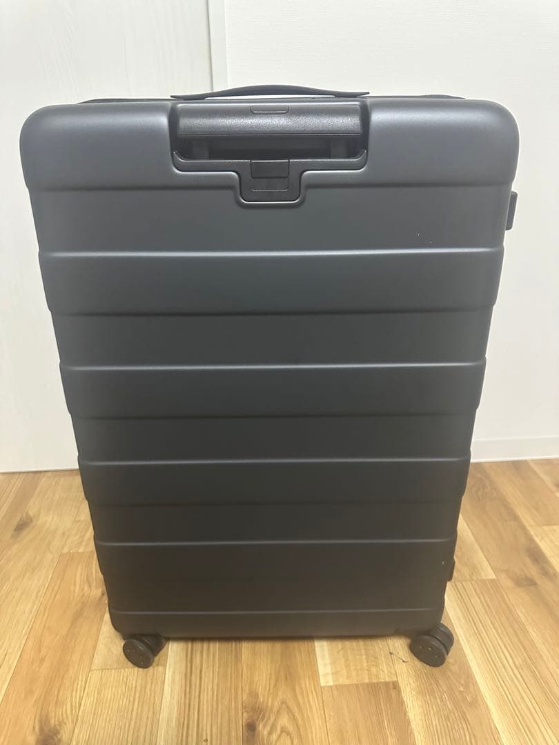 バーを自由に調整できる　ハードキャリーケース(105L)