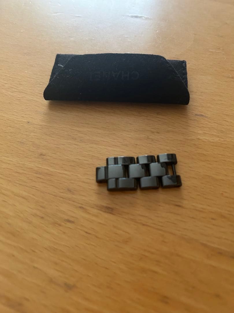 CHANEL J12 33ミリ用純正セラミックコマ