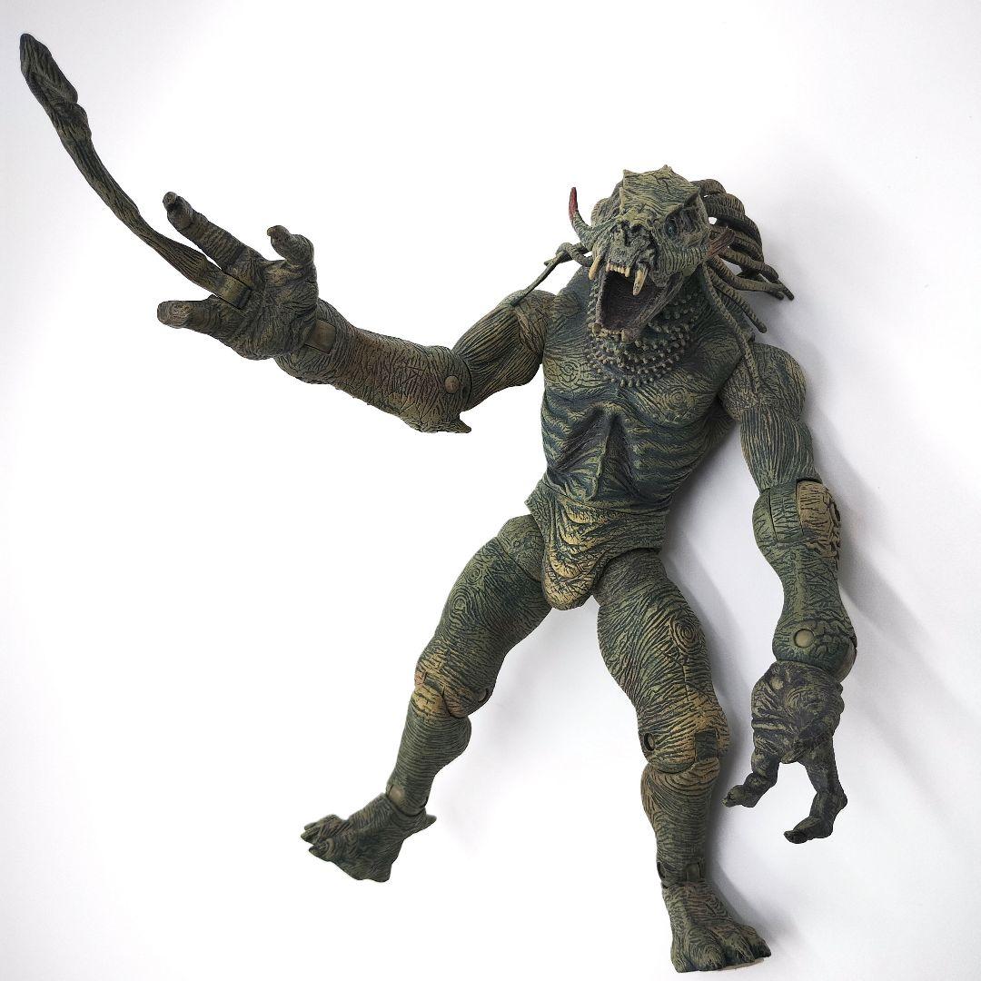 希少✨️Mezco Toyz ヘルボーイ サマエル フィギュア 入手困難