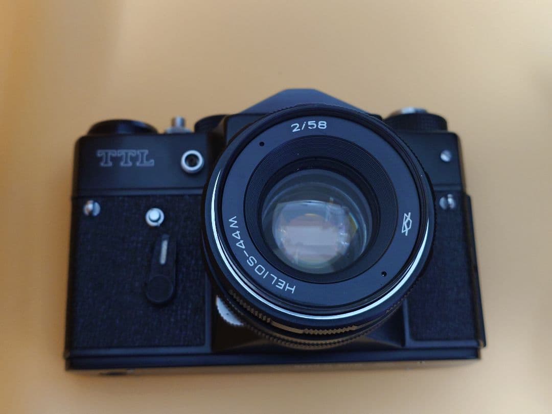 フィルムカメラ Zenit TTL HELIOS-44 2/58