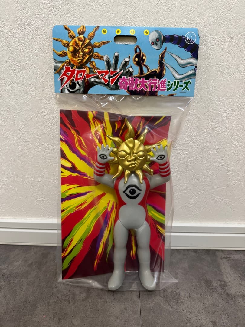 【新品未開封】超復刻版_タローマン_ソフビ人形