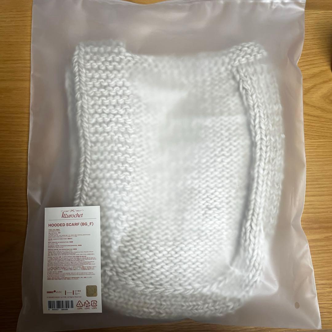 LE SSERAFIM KKUROCHET Hooded Scarf スカーフ