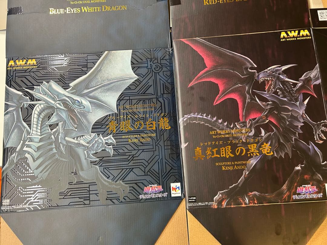 ART WORKS MONSTERS 青眼の白龍　真紅眼の黒竜　フィギュア