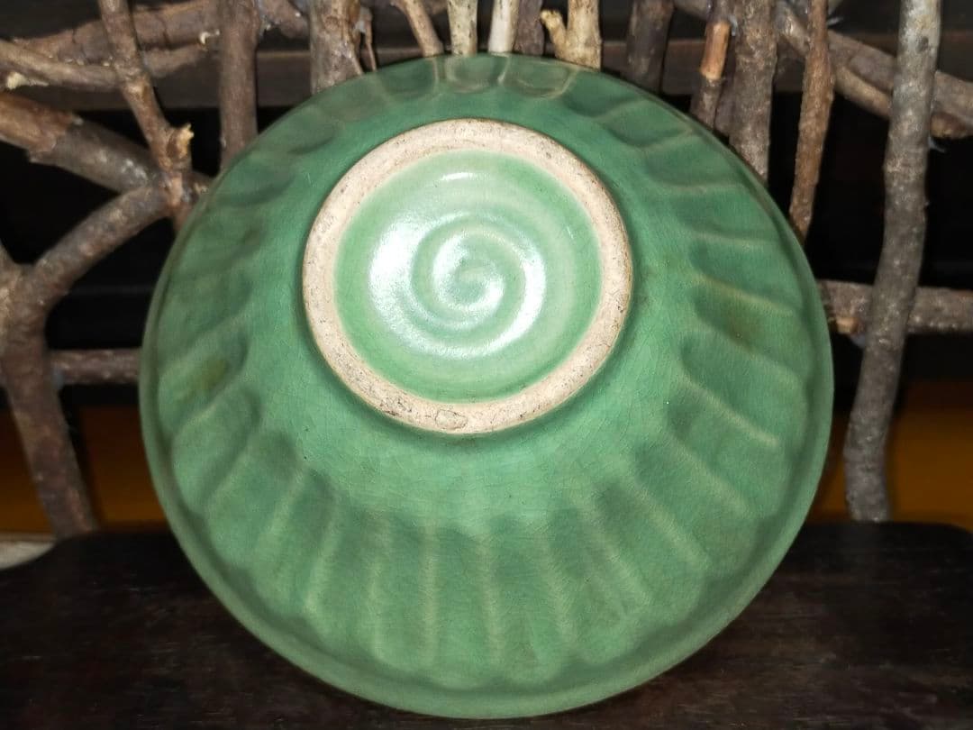 ♥茶碗　緑釉　無銘　桐箱付き　茶道具　骨董　古玩