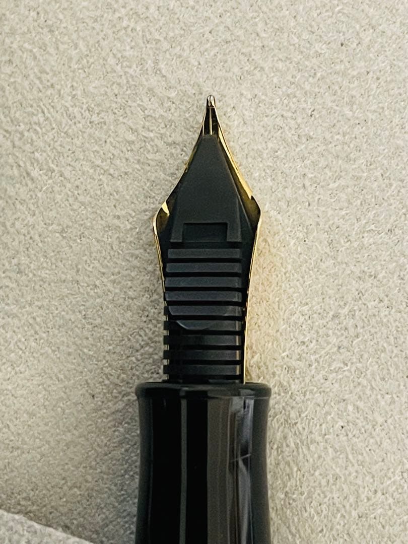 プラチナ万年筆　#3776センチュリー アカブライヤー 字幅M 中字 木軸