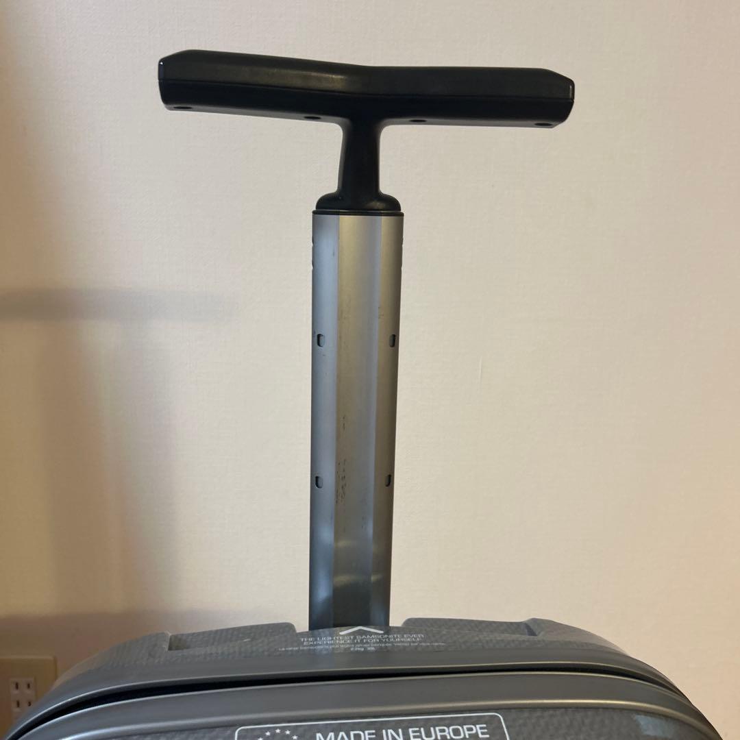 サムソナイト　コスモライト　キャリーケース　スピナー55 36L シルバー