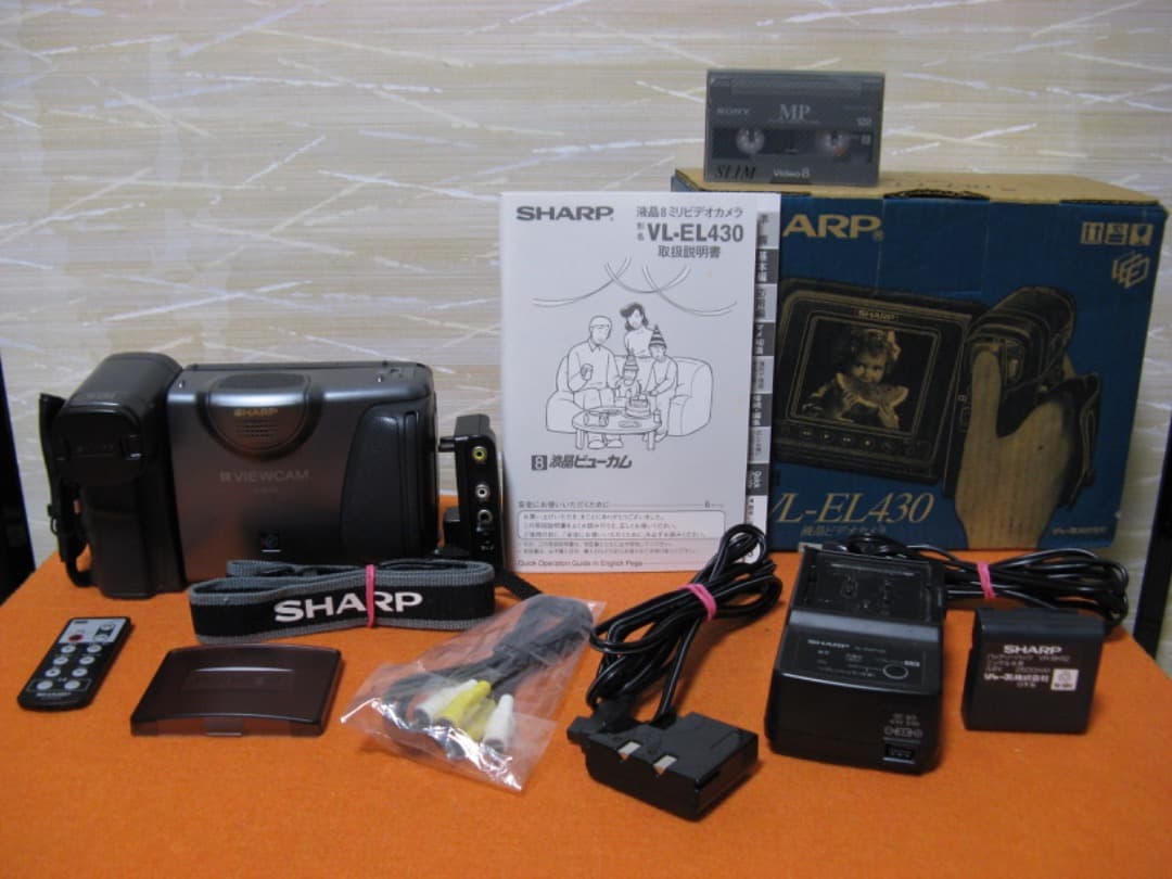 テープ再生動作OK❗️☆シャープの液晶8ミリビデオカメラ・VL-EL430