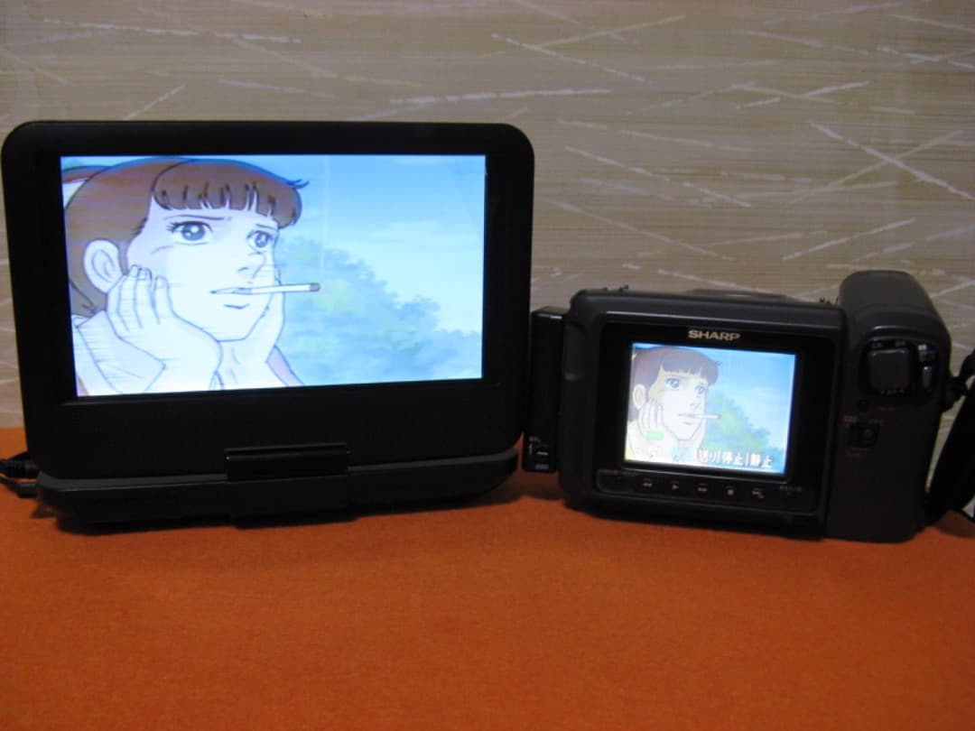 テープ再生動作OK❗️☆シャープの液晶8ミリビデオカメラ・VL-EL430